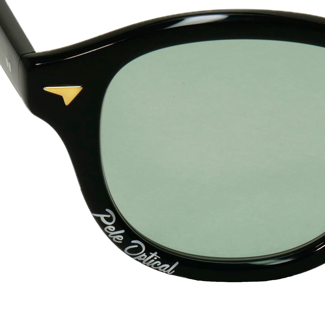Pele Optical  over1 col.3