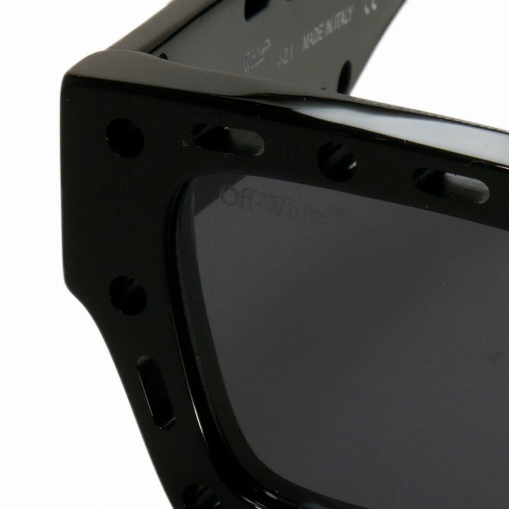 Off-White026-1007-MERCER