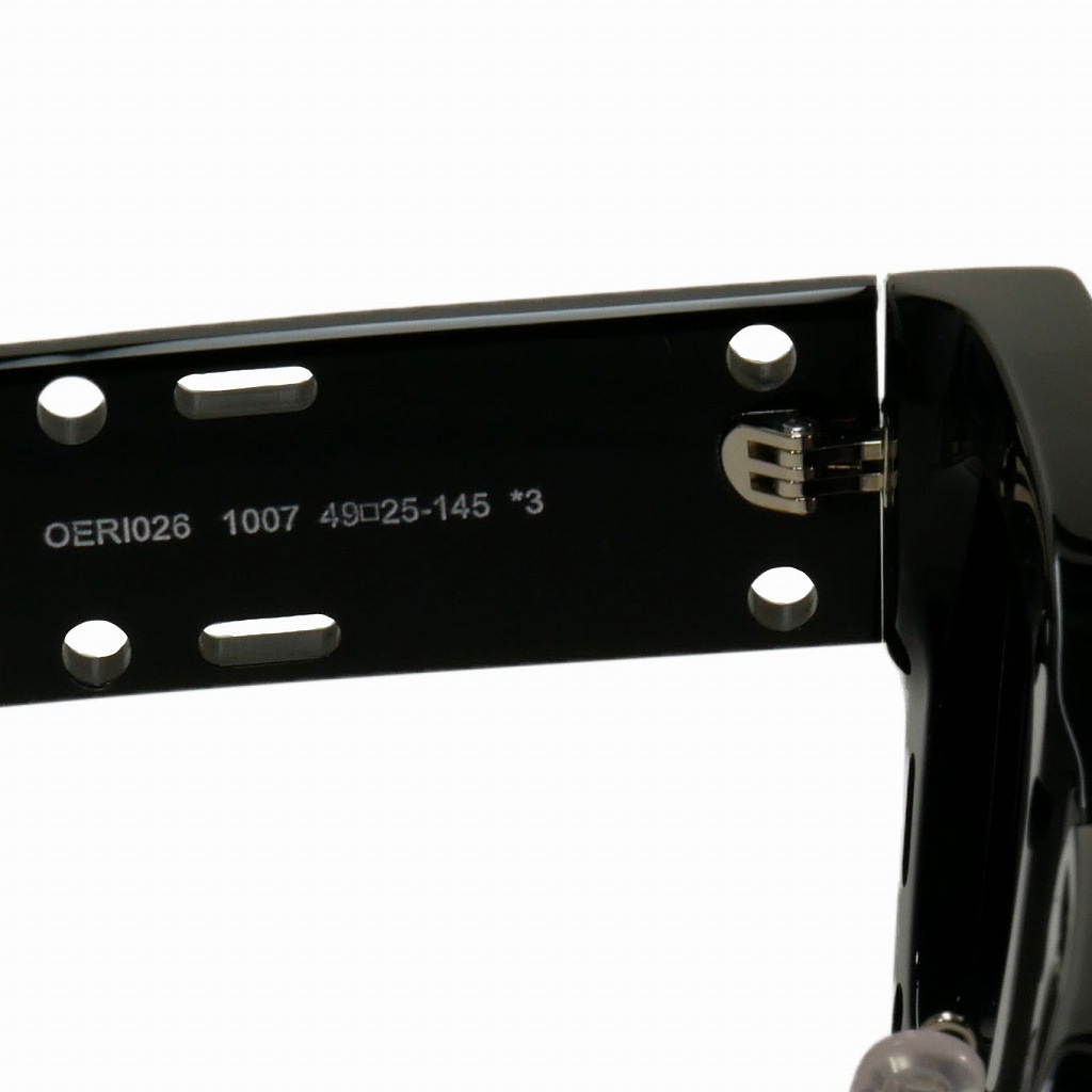 Off-White026-1007-MERCER