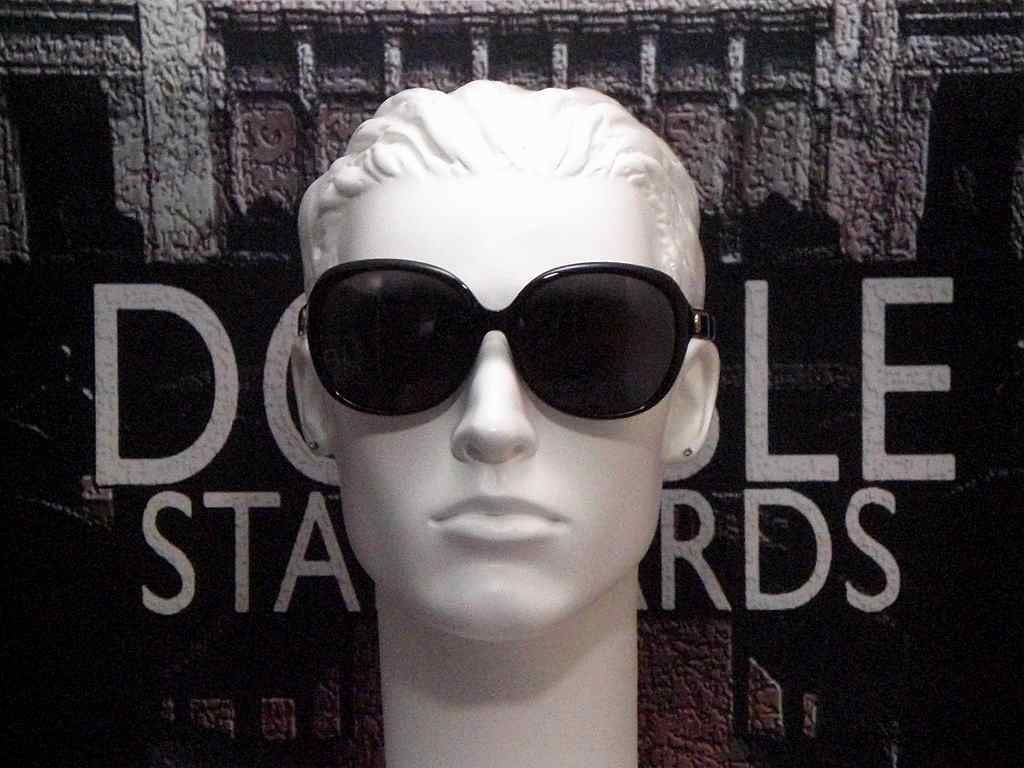 1円 □美品□ GUCCI グッチ GG0080SK 002 インターロッキングG