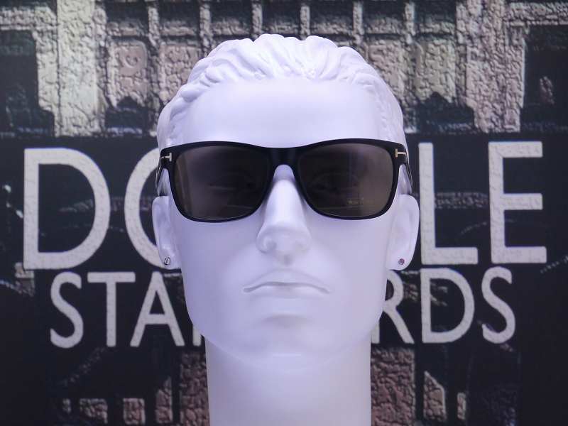 �ȥ�ե�����(TOMFORD) TF0698 01J  (57)Giulio (���ގ��؎���