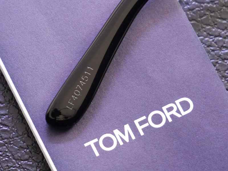 �ȥ�ե�����(TOMFORD) TF0698 01J  (57)Giulio (���ގ��؎���