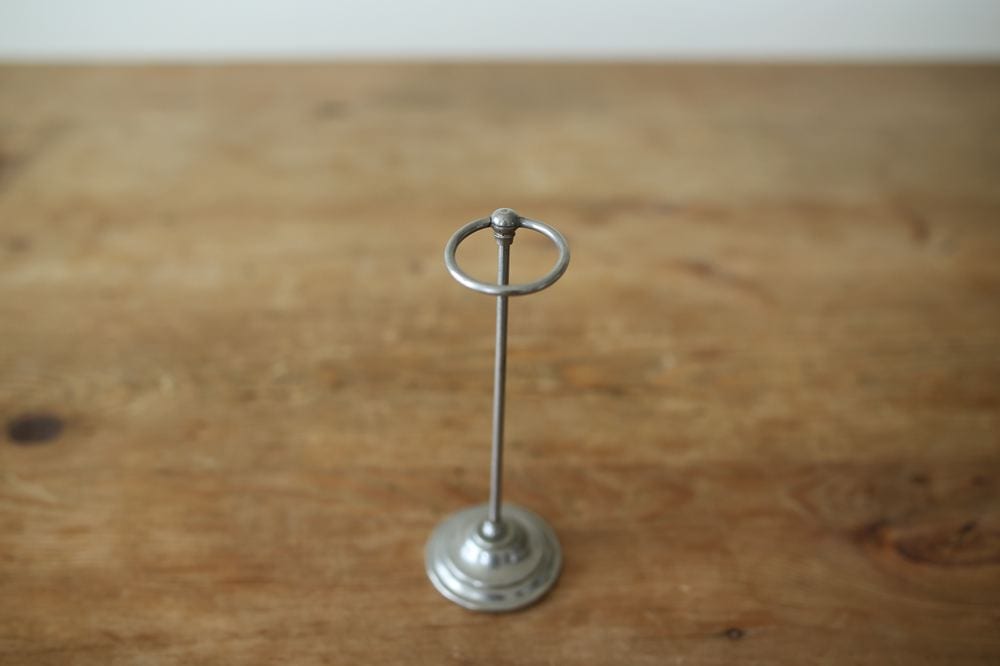 Display stand<p>ディスプレイスタンド</p>