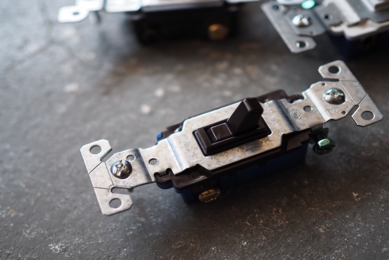 American switch<p>アメリカンスイッチ 　３路 ブラウン</p>