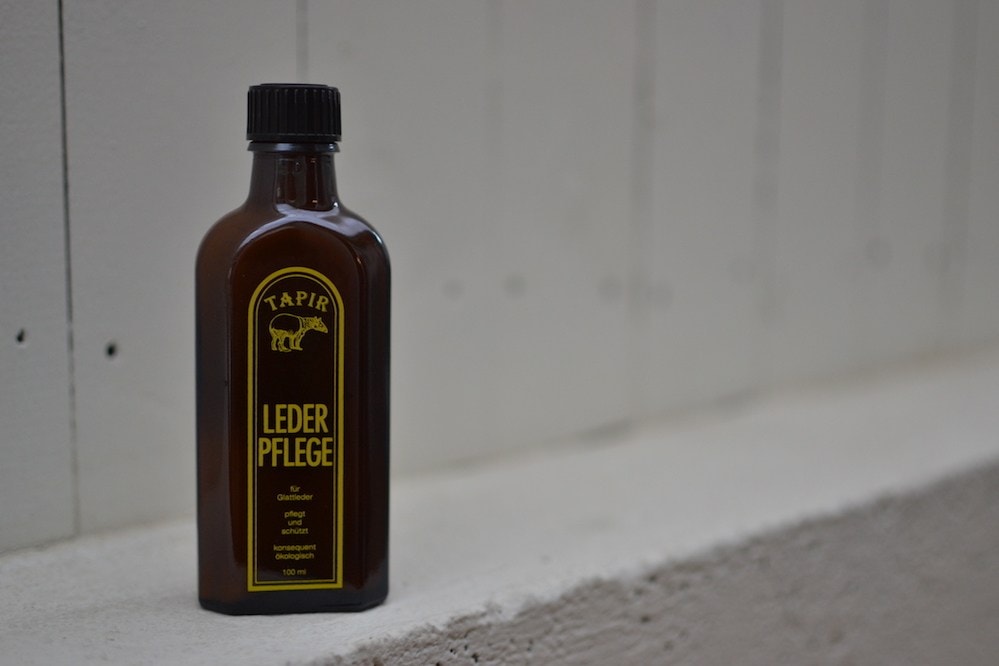 LEDER PFLEGE<p>TAPIR レーダーフレーゲ（皮革用乳液)</p>