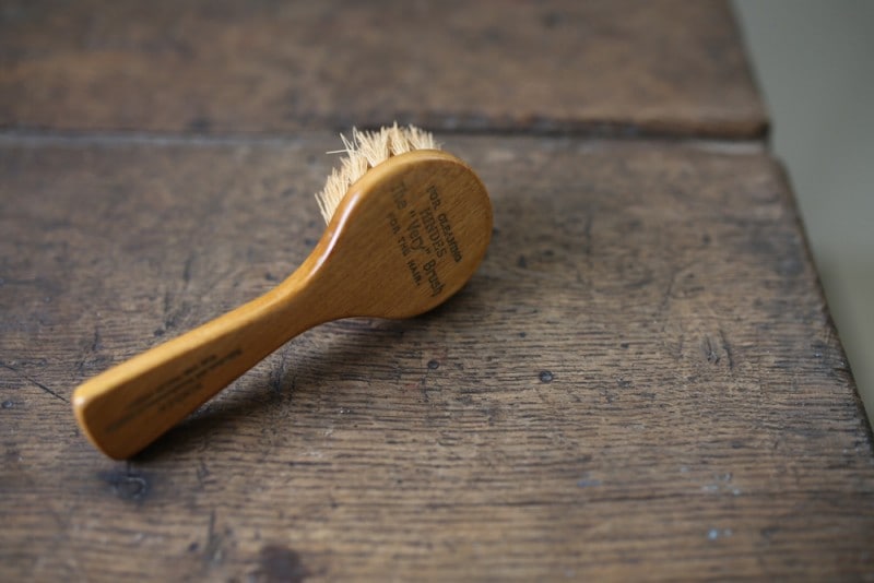 HINDES Hair brush cleaner<p>ハインズ ヘアブラシクリーナー</p>