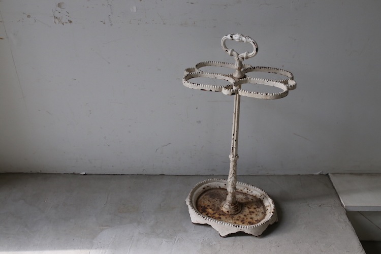 Umbrella stand<p>傘立て</p>