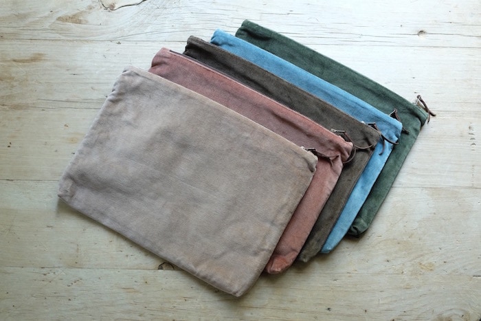 Kirsten Hecktermann Hand-dyed velvet pouch (plain/L)<p>キルステンヘクターマン ベルベットポーチ (無地/L)</p>