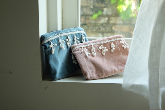 Kirsten Hecktermann Hand-dyed velvet embroidery pouch (S/C)<p>キルステンヘクターマン ベルベット刺繍ポーチ (Sサイズ/C)</p>