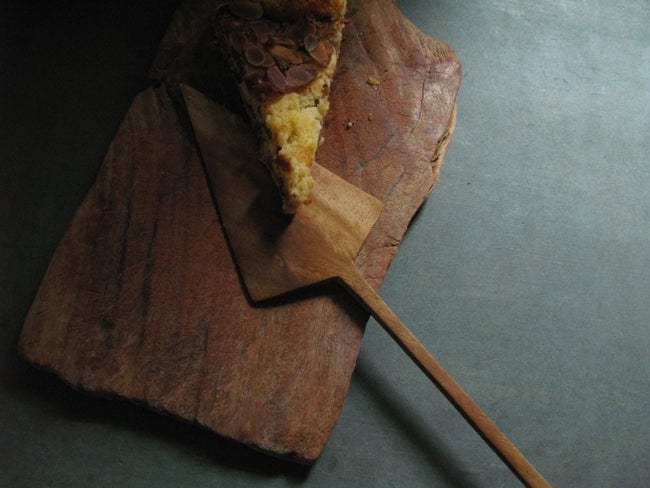 Wooden Cake Server<p>木製のケーキサーバー</p>