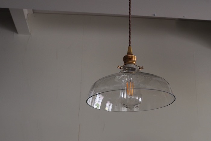 Glass lamp shade (BUMP)<p>ガラスシェード (バンプ)</p>