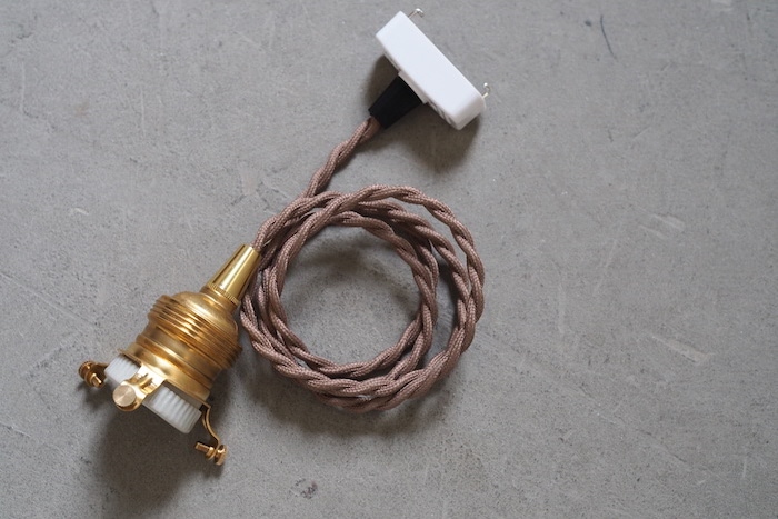 ペンダント灯具 C (3点留め/E26ソケット用ペンダント灯具)｜ D+EMARKET
