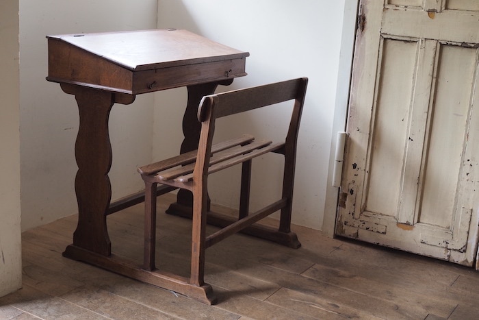 Vintage school desk & chair<p>ヴィンテージ スクールデスク&チェア</p>