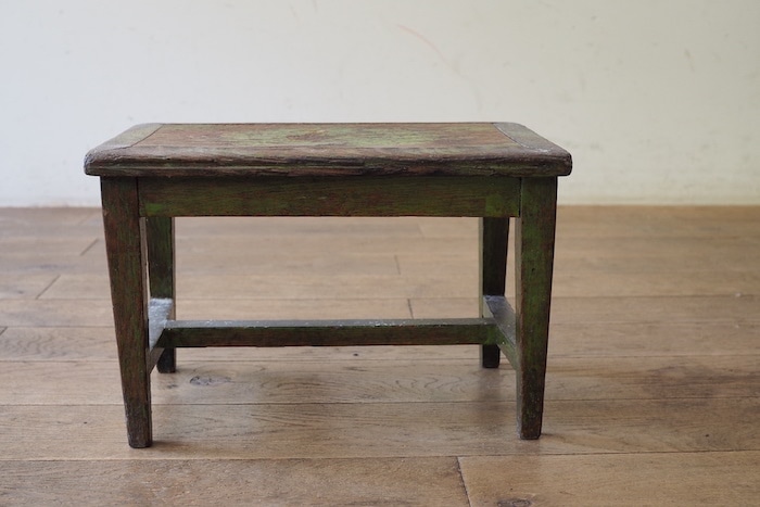 Wood step stool(green)<p>木製の台(グリーン)</p>