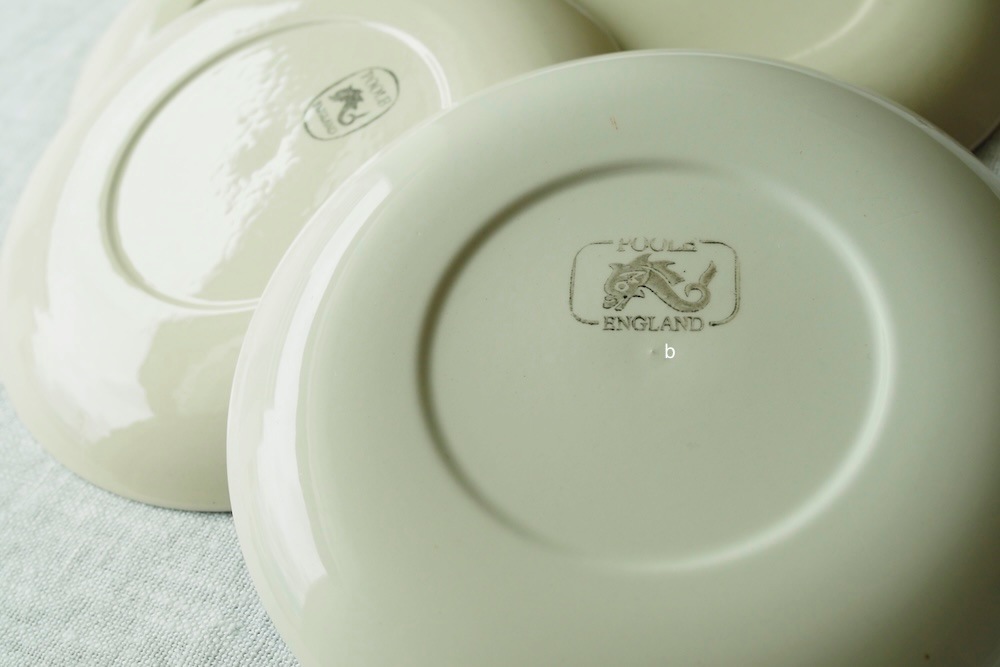 Poole pottery plate Φ150 (cameo blue moon)<P>プール・ポタリー プレート Φ150 (カメオブルームーン)</p>