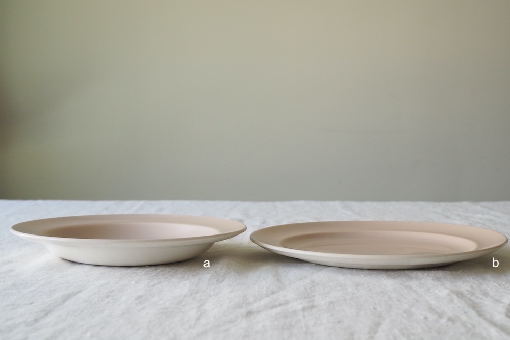 Poole Pottery rimplate (Mushroom)<p>プール・ポタリー リムプレート(マッシュルーム)</p>