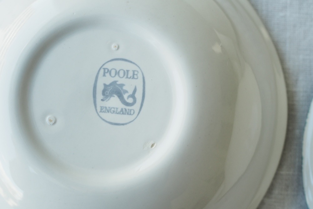 Poole pottery bowl (cameo blue moon)<P>プール・ポタリー ボウル(カメオブルームーン)</p>