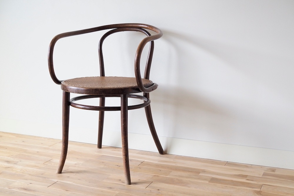 Thonet No.209 arm chair<p>トーネット社 No.209 アームチェア</p>