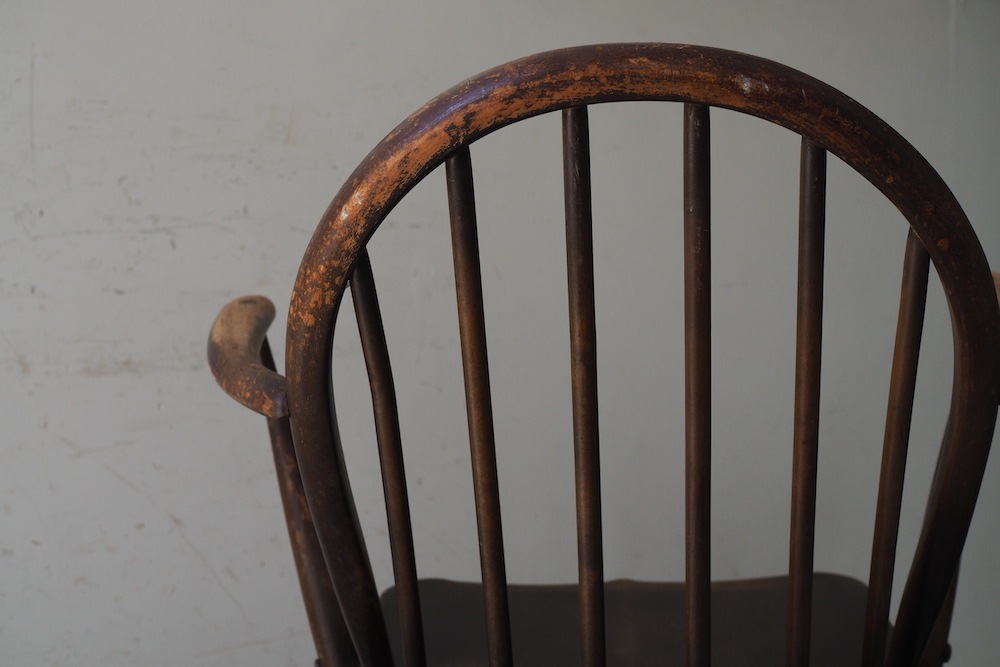 アーコール フープバック アームチェア (ネイビーラベル) ｜ D+E