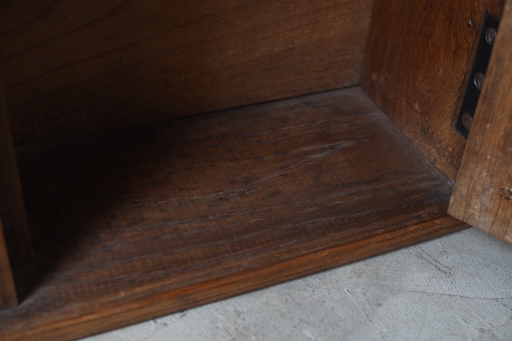 Vintage display shelf<p>ヴィンテージ ディスプレイシェルフ</p>