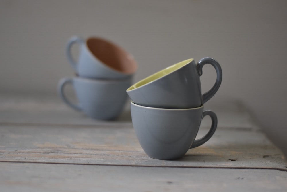 プールポタリー エスプレッソカップ ピスタチオグリーン＆ミストブルー ｜ D+E MARKET Online