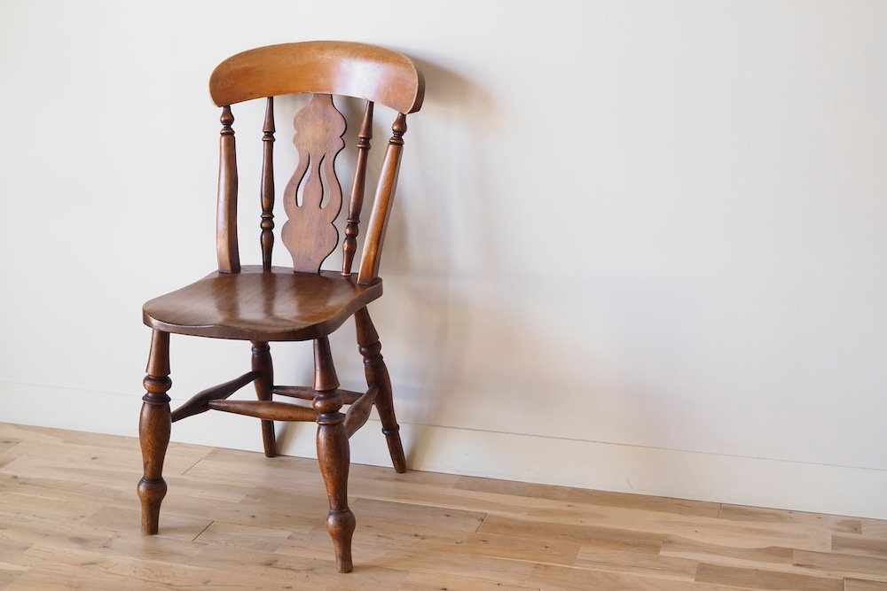 Vintage Fiddleback chair<p>ヴィンテージフィドルバックチェア</p>