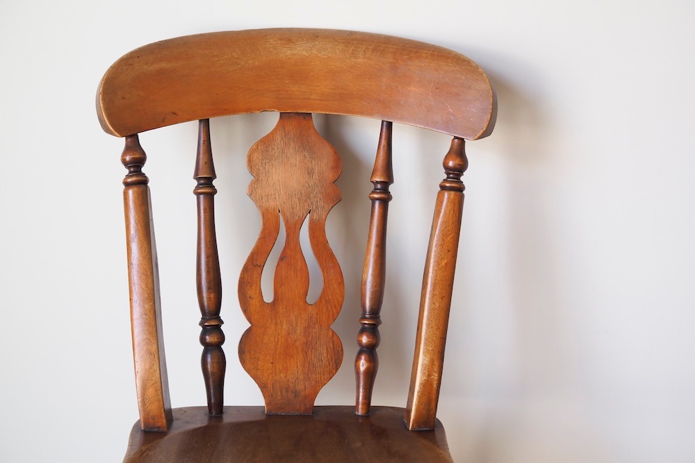 Vintage Fiddleback chair<p>ヴィンテージフィドルバックチェア</p>