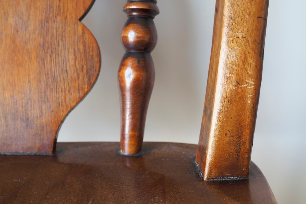 Vintage Fiddleback chair<p>ヴィンテージフィドルバックチェア</p>