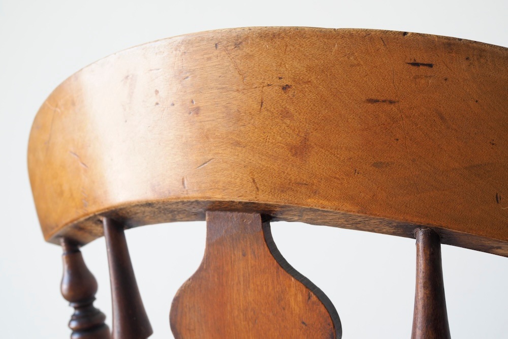 Vintage Fiddleback chair<p>ヴィンテージフィドルバックチェア</p>