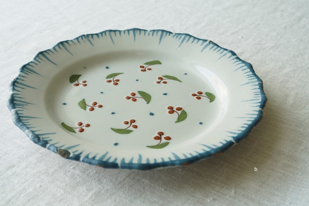 Antique(18ct) Handpainted  plate<p>アンティーク(18世紀頃) 手描きプレート</p>