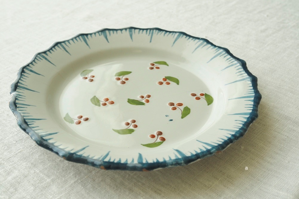 Antique(18ct) Handpainted  plate<p>アンティーク(18世紀頃) 手描きプレート</p>