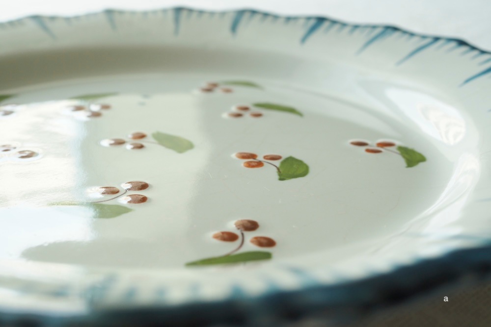 Antique(18ct) Handpainted  plate<p>アンティーク(18世紀頃) 手描きプレート</p>