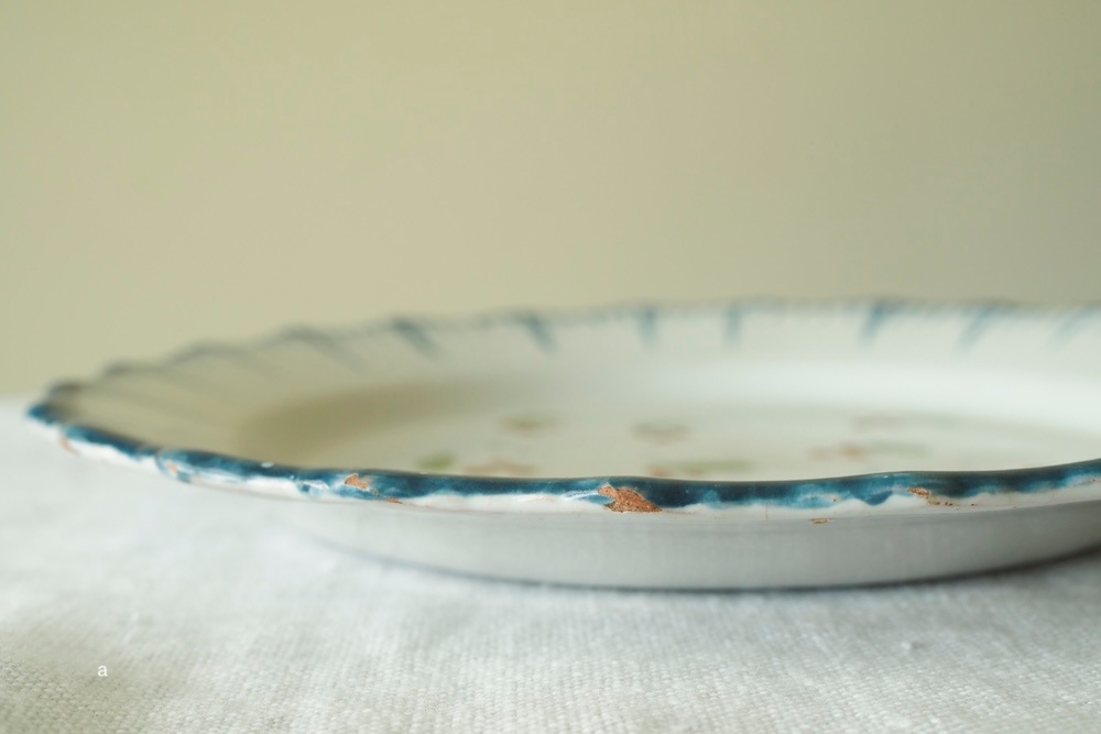 Antique(18ct) Handpainted  plate<p>アンティーク(18世紀頃) 手描きプレート</p>