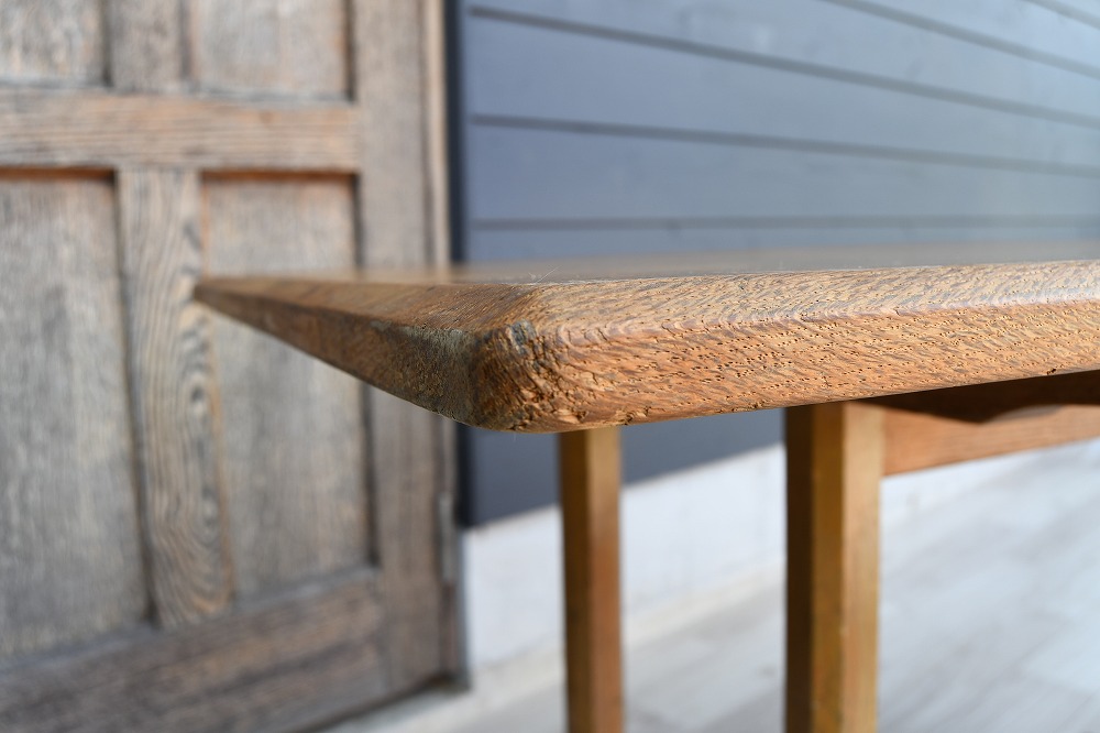 ARTS&CRAFTS oak table<p>アーツ＆クラフツ オークテーブル</p>★