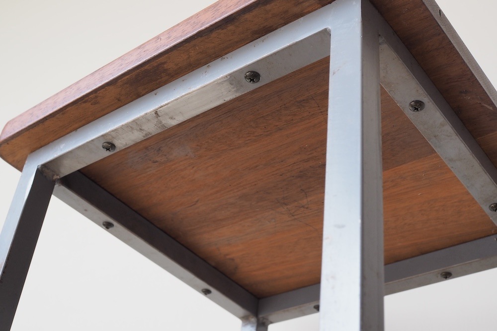 Iron leg stool A-a (gray)<p>アイアンレッグスツールA-a (グレー)</p>