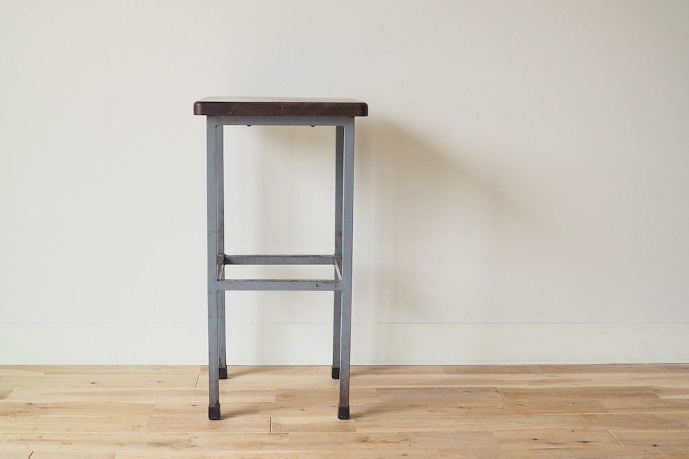 Iron leg stool A-a (gray)<p>アイアンレッグスツールA-a (グレー)</p>