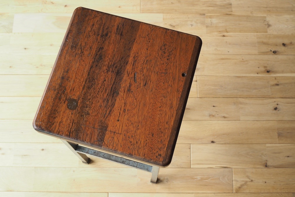 Iron leg stool A-a (gray)<p>アイアンレッグスツールA-a (グレー)</p>