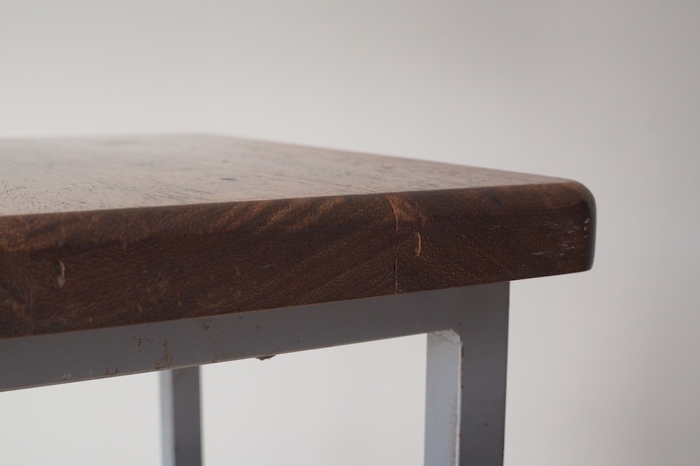 Iron leg stool A-a (gray)<p>アイアンレッグスツールA-a (グレー)</p>