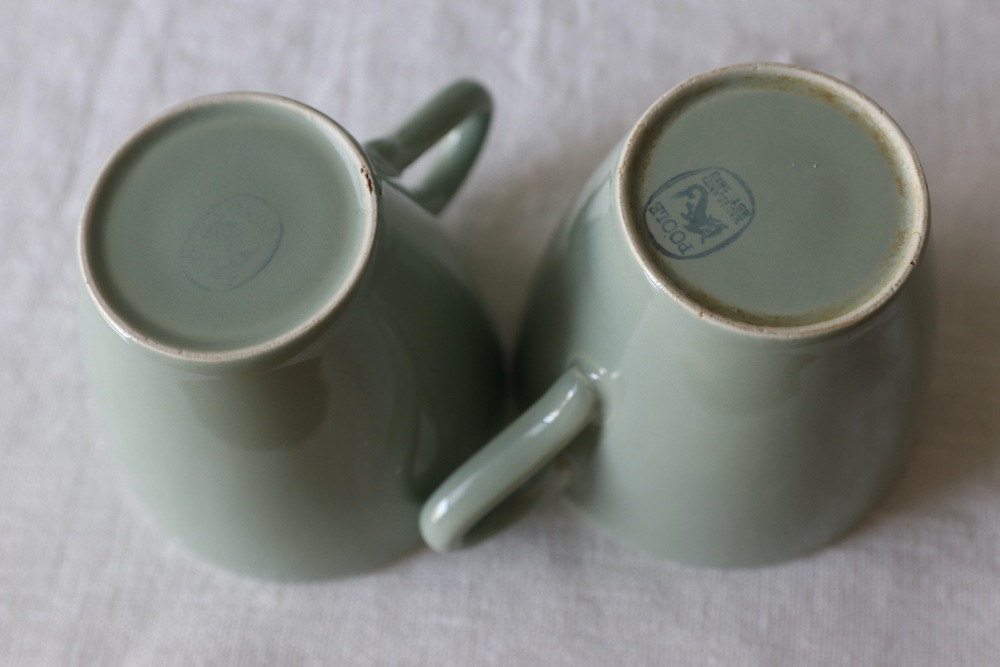 Poole pottery coffeecup (celadon green)<p>プールポタリー コーヒーカップ (セラドングリーン)</p>