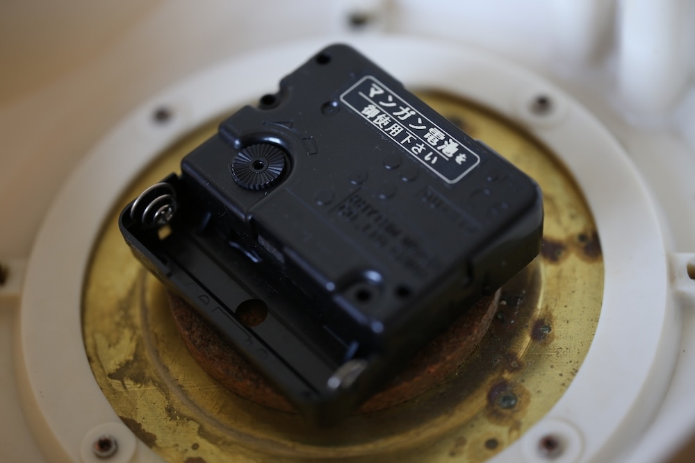 【HOLD】SMITHS wall clock (Bakelite/cream)<p>SMITHS社 壁掛け時計 (ベークライト/クリーム)</p>