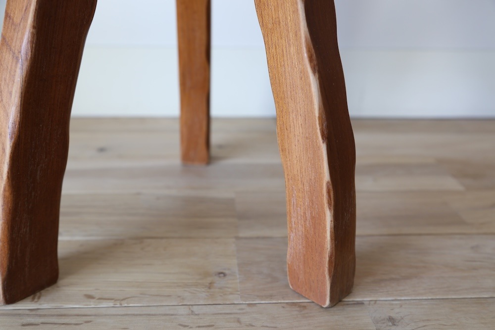 Wooden low stool<p>木製ロースツール</p>