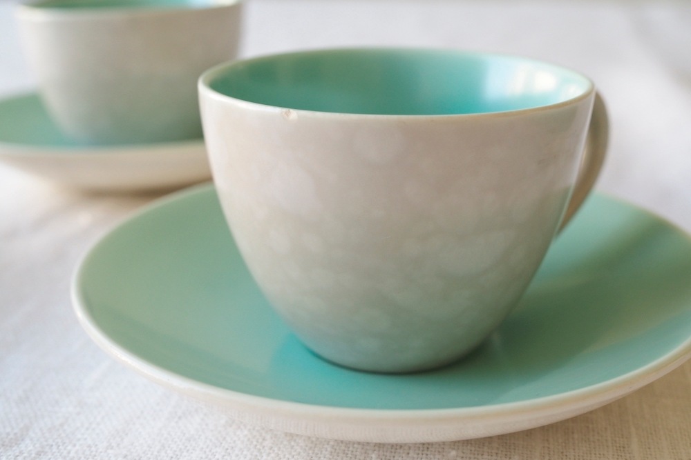 Poole Pottery demitasse cup&saucer (ice green&seagull)<p>プール・ポタリー デミタスカップ&ソーサー (アイスグリーン&シーガル)</p>
