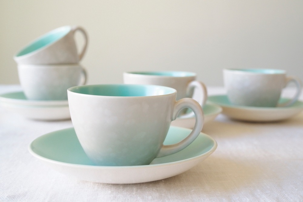Poole Pottery demitasse cup&saucer (ice green&seagull)<p>プール・ポタリー デミタスカップ&ソーサー (アイスグリーン&シーガル)</p>