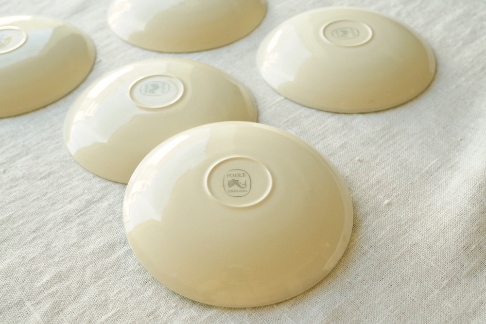 Poole Pottery demitasse cup&saucer (ice green&seagull)<p>プール・ポタリー デミタスカップ&ソーサー (アイスグリーン&シーガル)</p>