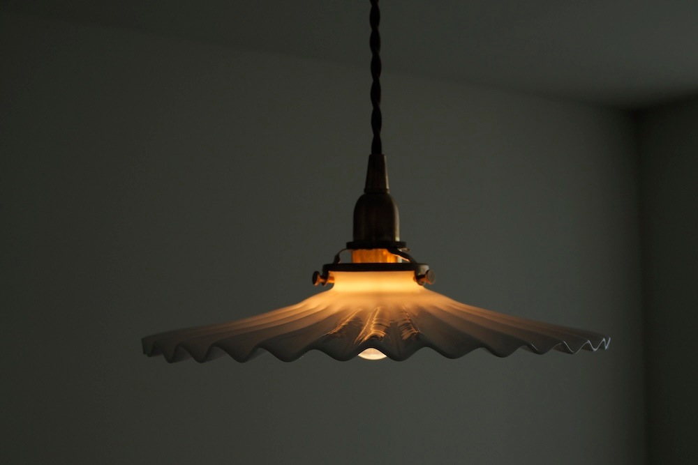 Milk glass lamp shade A<p>ミルクガラスランプシェード A</p>