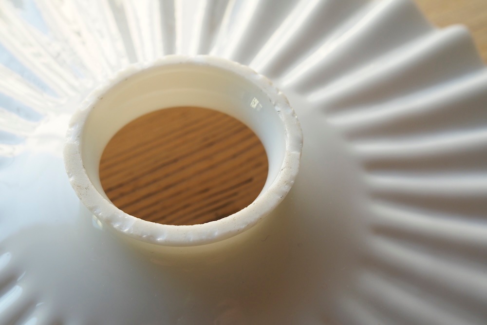 Milk glass lamp shade A<p>ミルクガラスランプシェード A</p>