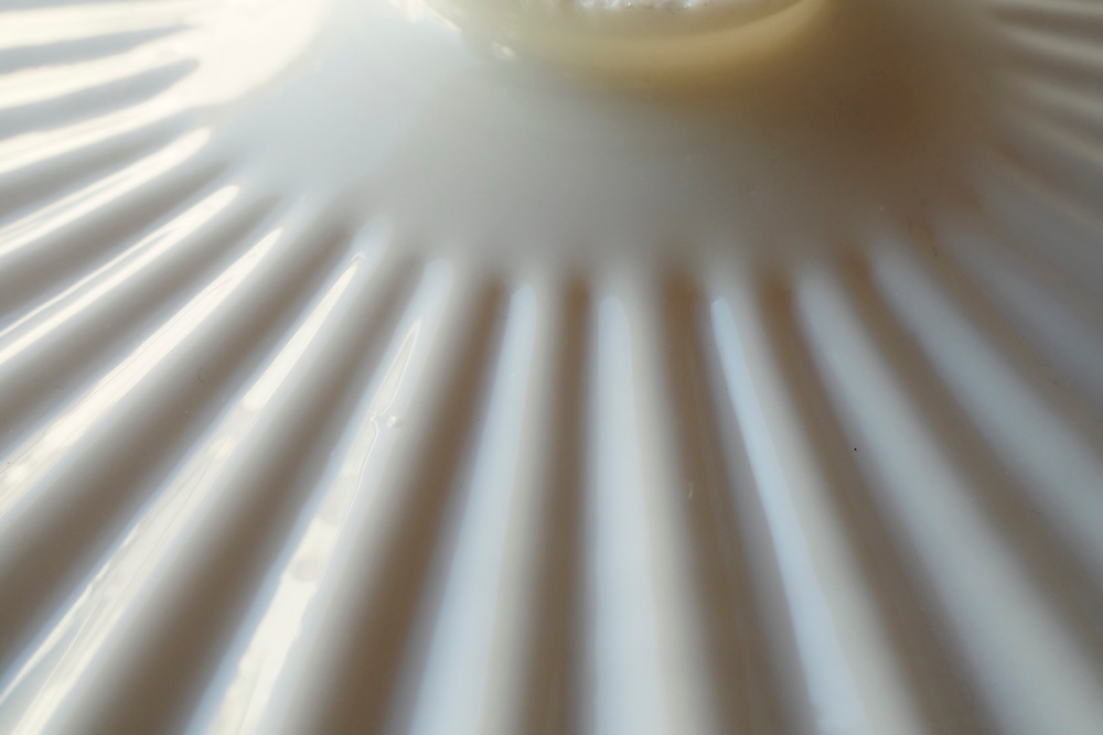 Milk glass lamp shade A<p>ミルクガラスランプシェード A</p>