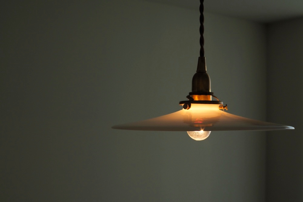 Milk glass lamp shade B<p>ミルクガラスランプシェード B</p>