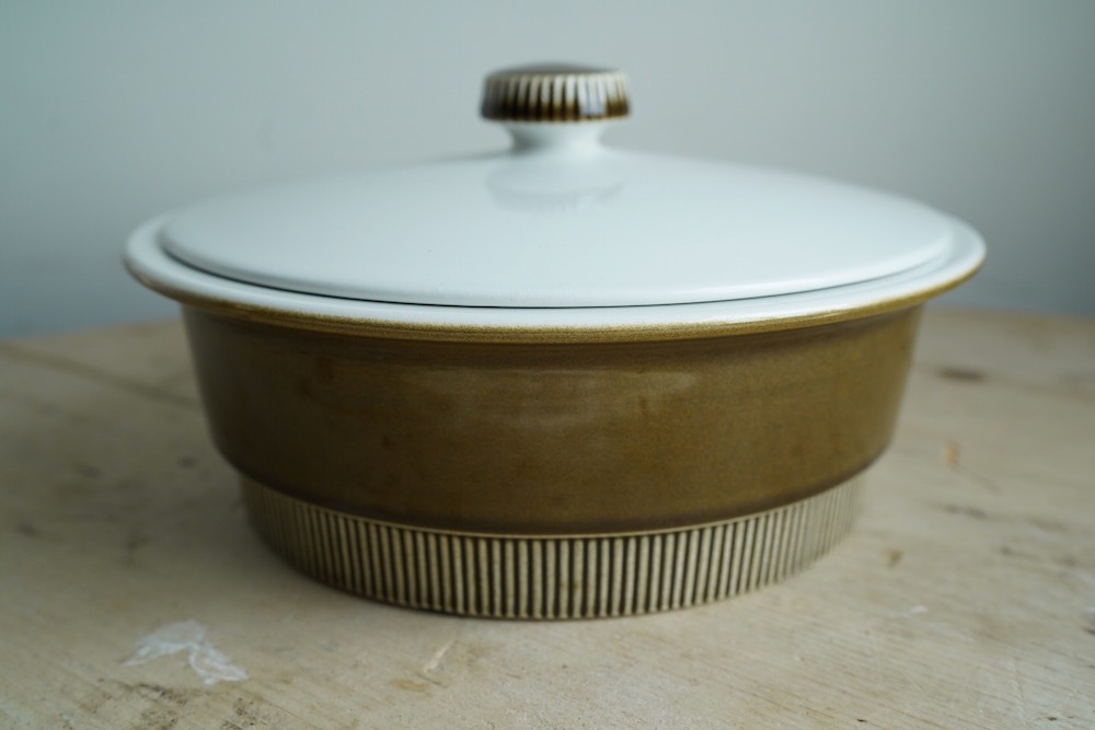 プールポタリー 蓋付き鍋 ｜ D+EMARKET Online