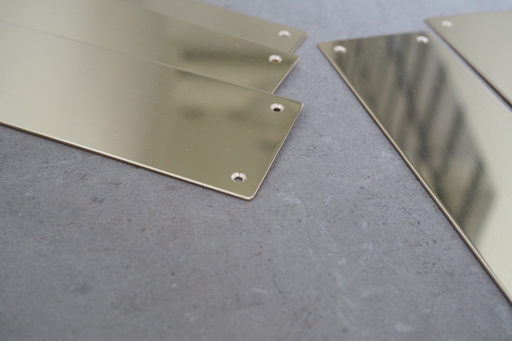 真鍮プッシュプレート ｜ D+E MARKET Online